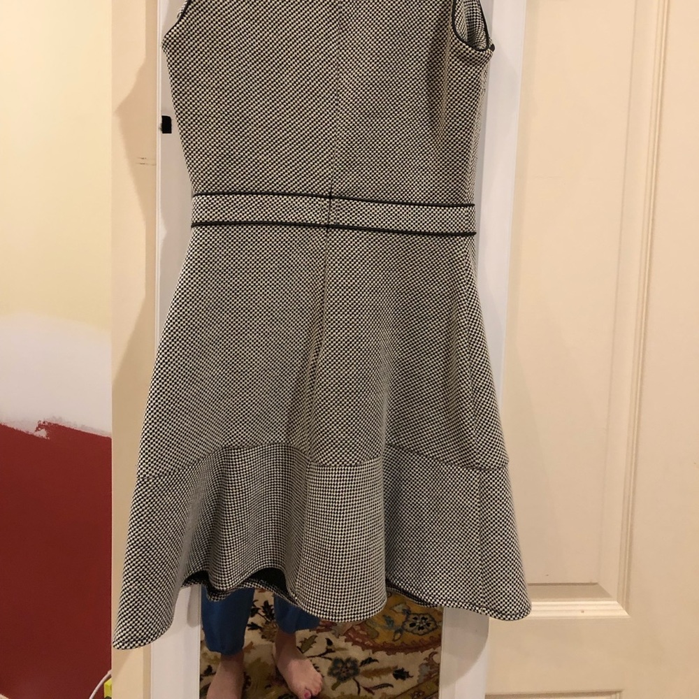 Sleeveless skater girl dress - Picture 4 of 5